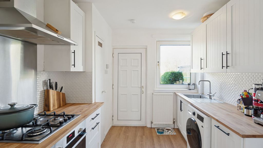 Additional image 7 of 2 bed terraced house for saleBuchanan Road, Killearn, Glasgow G63