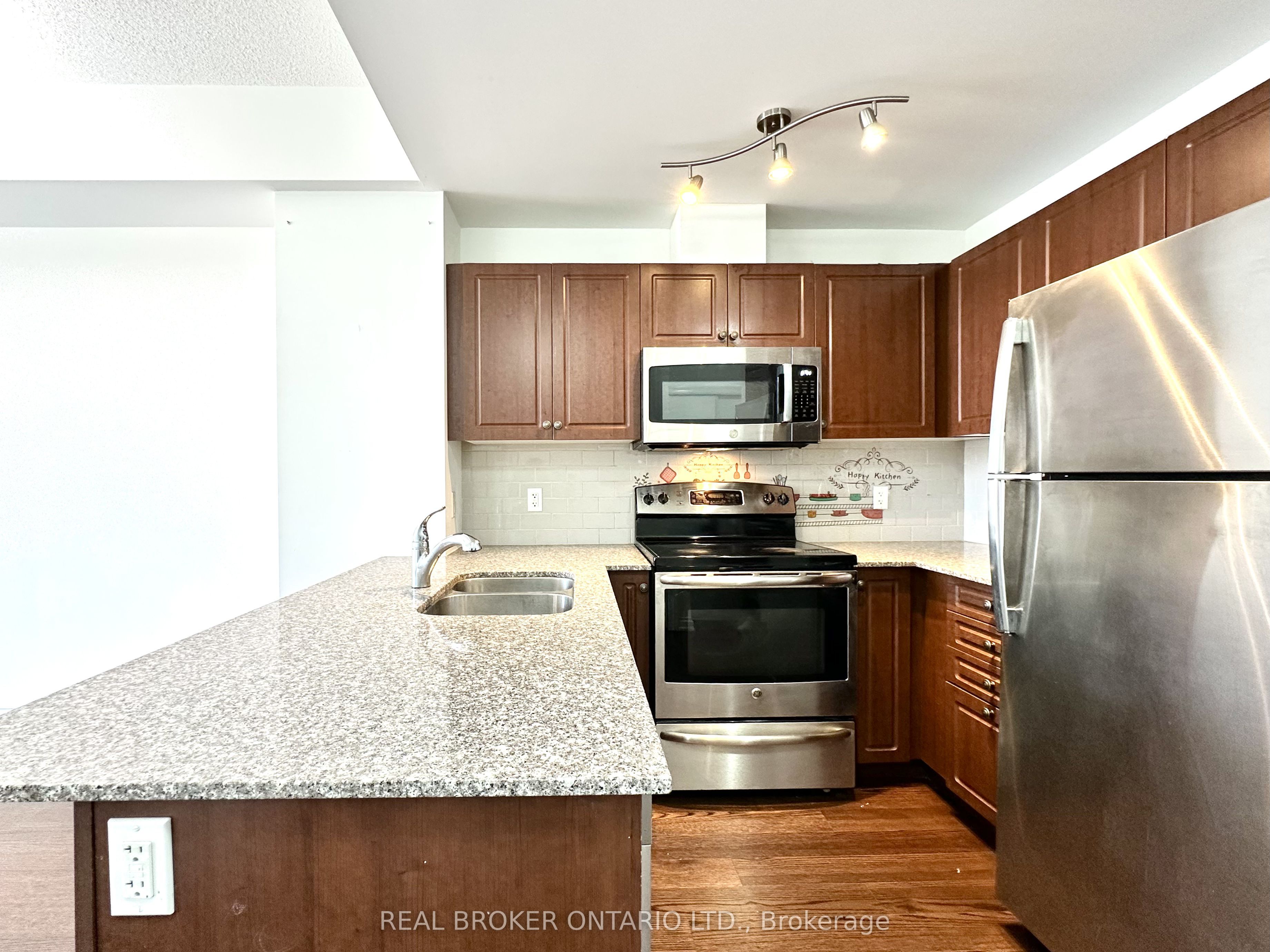 Additional image 2 of 404-68 Main Street N, Markham, ON, L3P 0N5