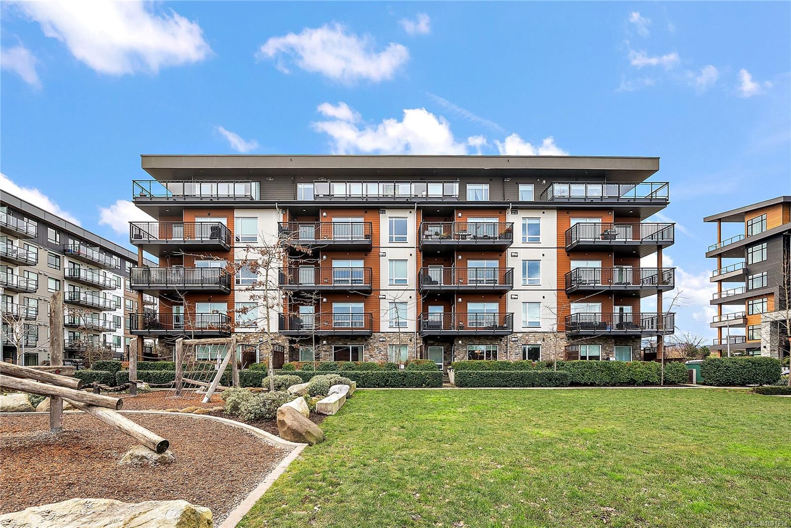 Additional image 5 of 402-2500 Hackett Crescent, Central Saanich, BC, V8M 0C1