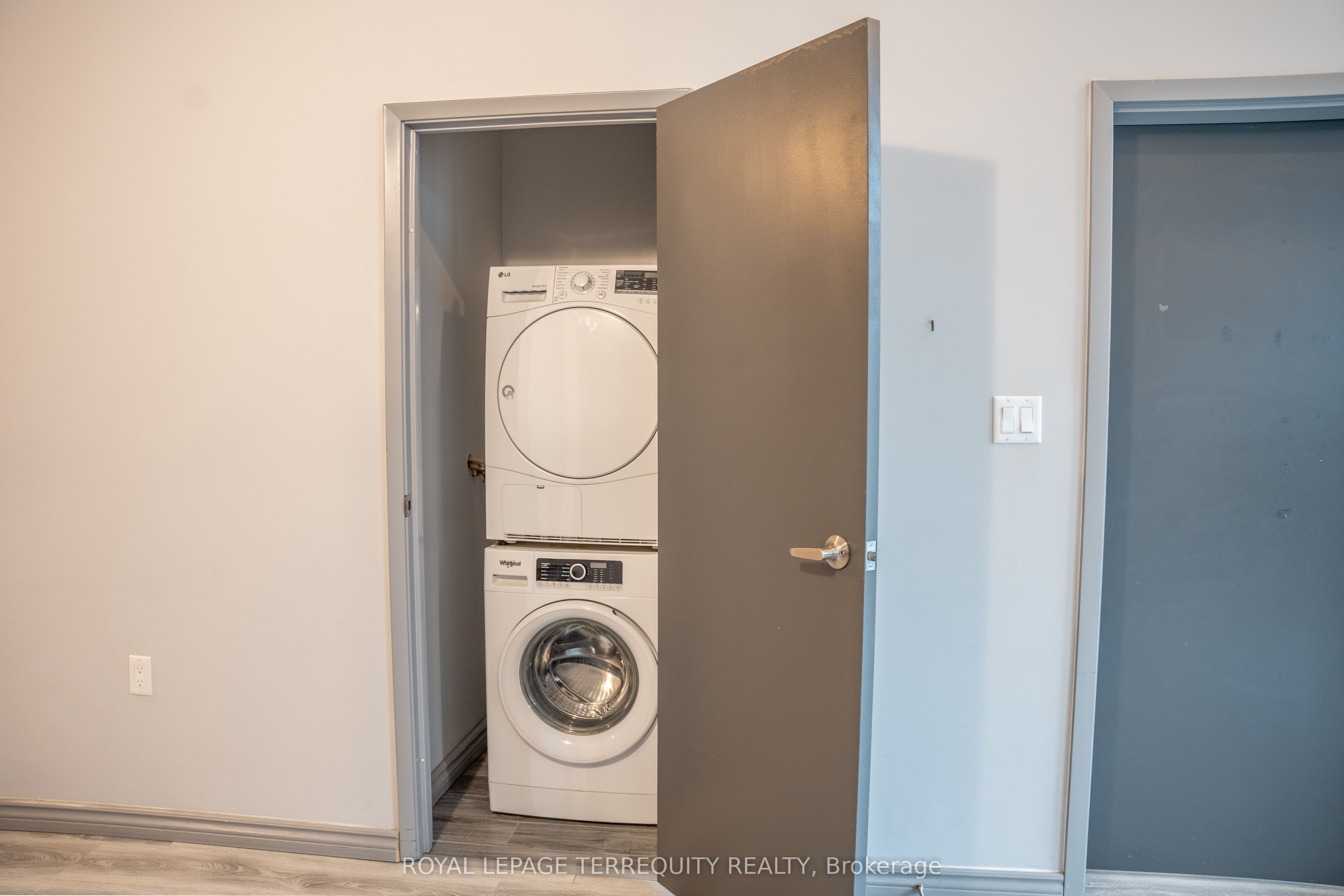 Additional image 4 of F106-275 Larch Street, Waterloo, ON, N2L 0J5