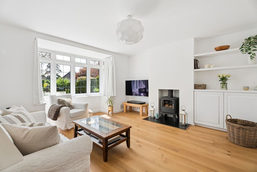 Additional image 3 of 5 bed detached house for saleStanley Hill Avenue, Amersham HP7