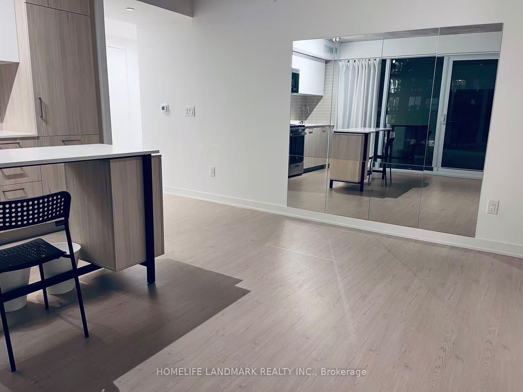 Additional image 3 of 704-65 Mutual Street, Toronto, ON, M5B 0E5