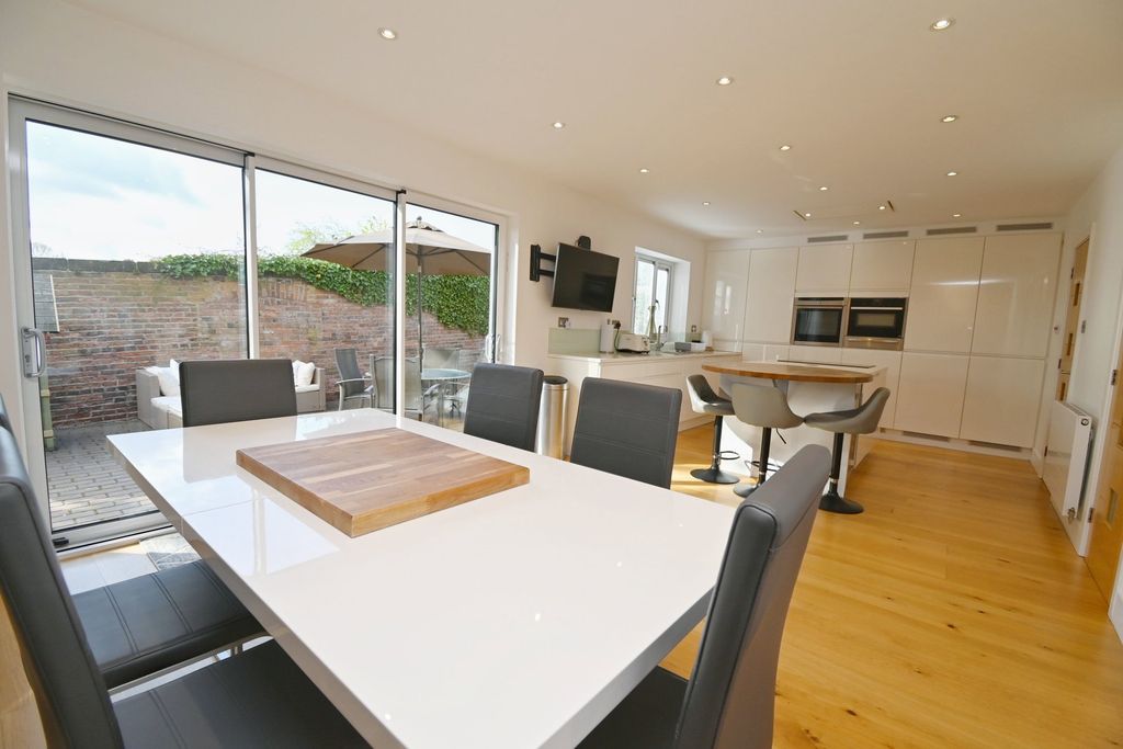 Additional image 5 of 4 bed detached house for saleSt. Marys Garden, Worsbrough Village, Barnsley S70