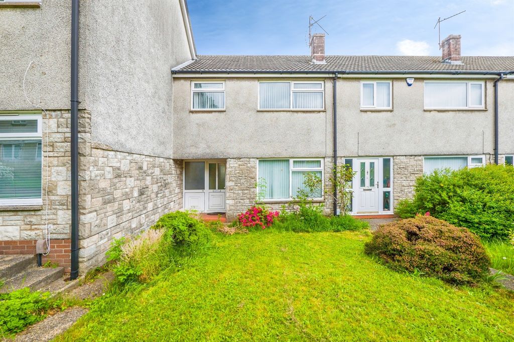 3 bed terraced house for saleAel-Y-Bryn, Llanedeyrn, Cardiff CF23