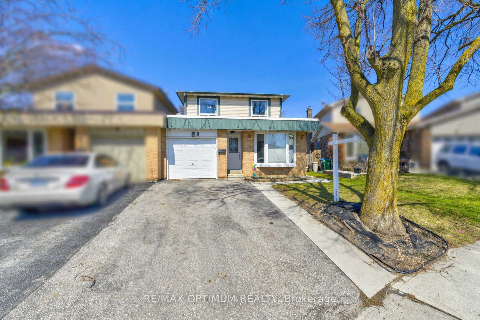 Additional image 3 of 8 Joanne Court, Brampton, ON, L6Y 2J8