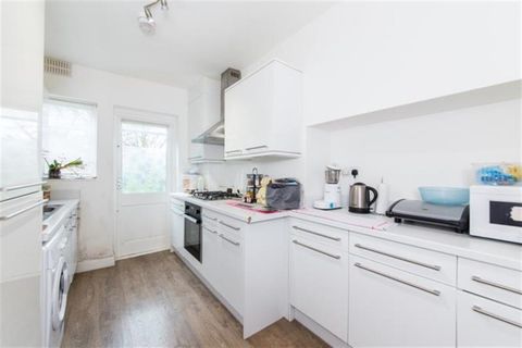 Denison Close, Hampstead Garden Suburb N2
