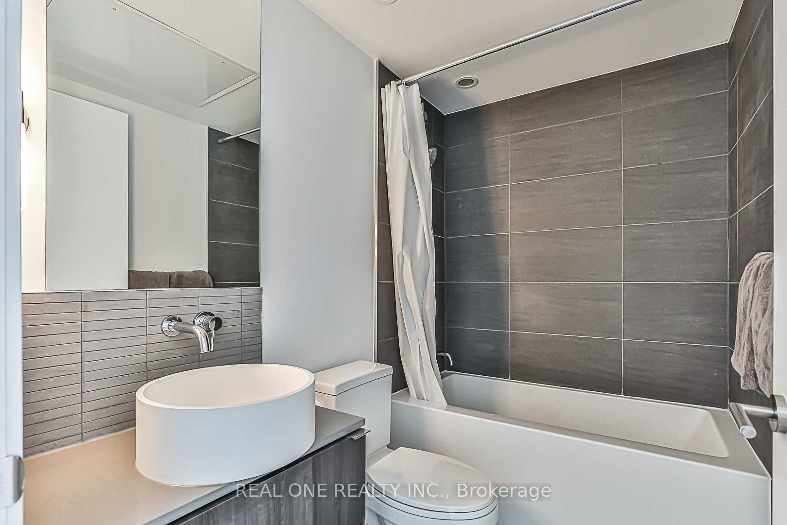 Additional image 2 of 1104-161 Roehampton Avenue, Toronto, ON, M4P 0C8
