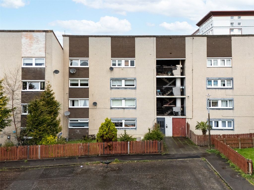 3 bed flat for saleCalder Grove, Sighthill, Edinburgh EH11