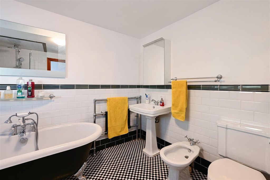 Additional image 16 of 3 bed flat for saleChannel View, Bexhill-On-Sea TN40
