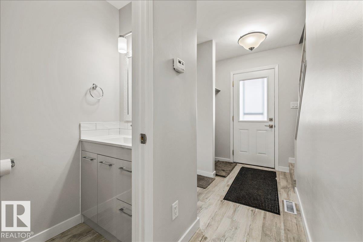 Additional image 3 of 12C Castle Terrace NW, Edmonton, AB, T5X2E6