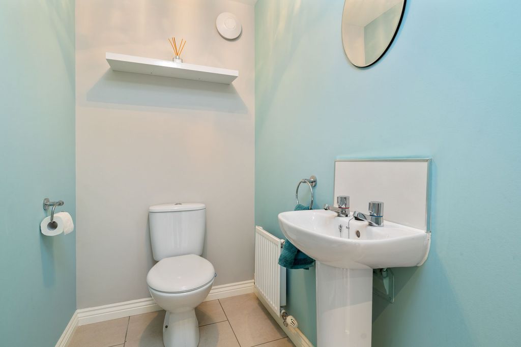 Additional image 12 of 4 bed town house for saleGisborne Drive, Airdrie ML6