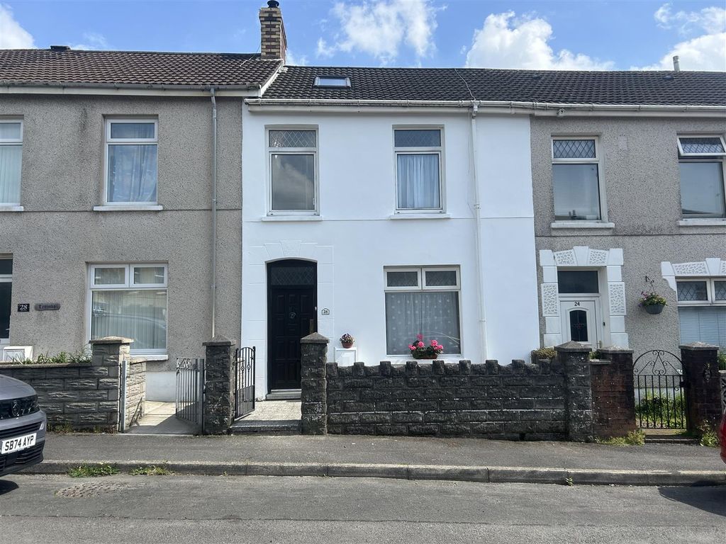 4 bed terraced house for saleTyisha Road, Llanelli SA15