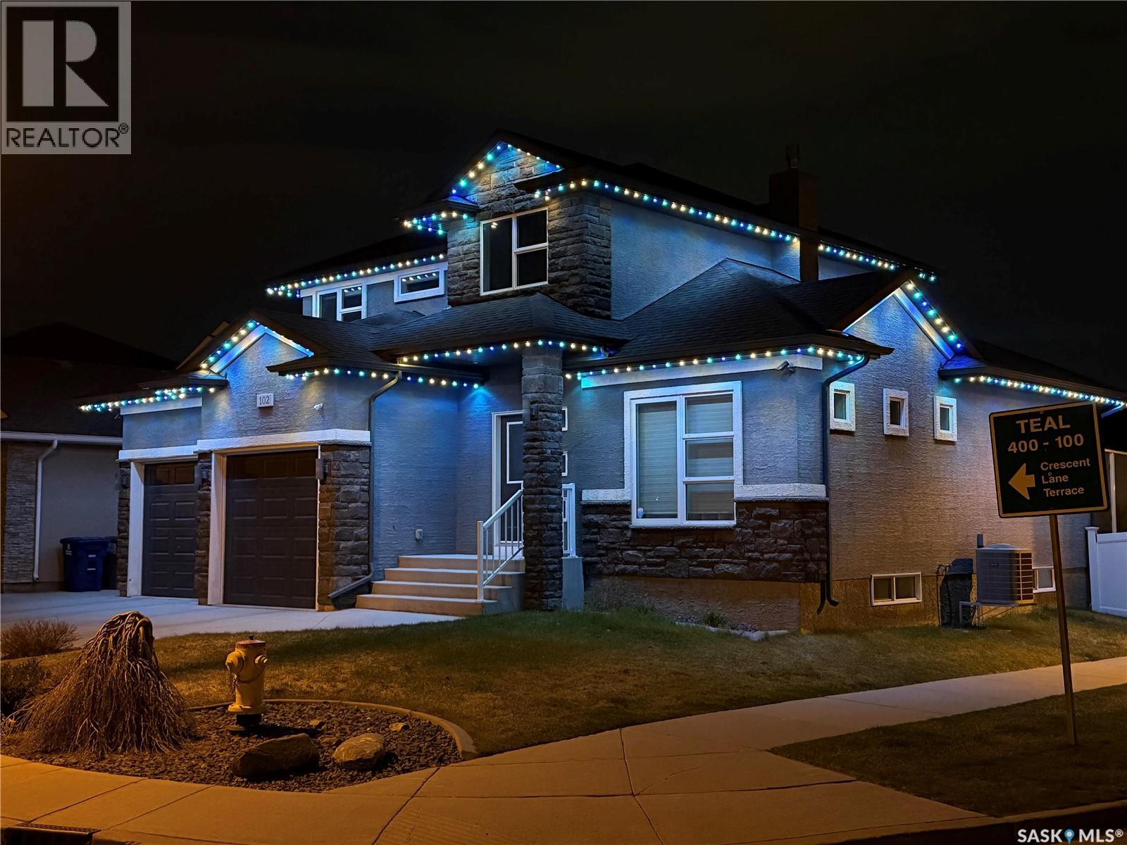 102 Teal CRESCENT