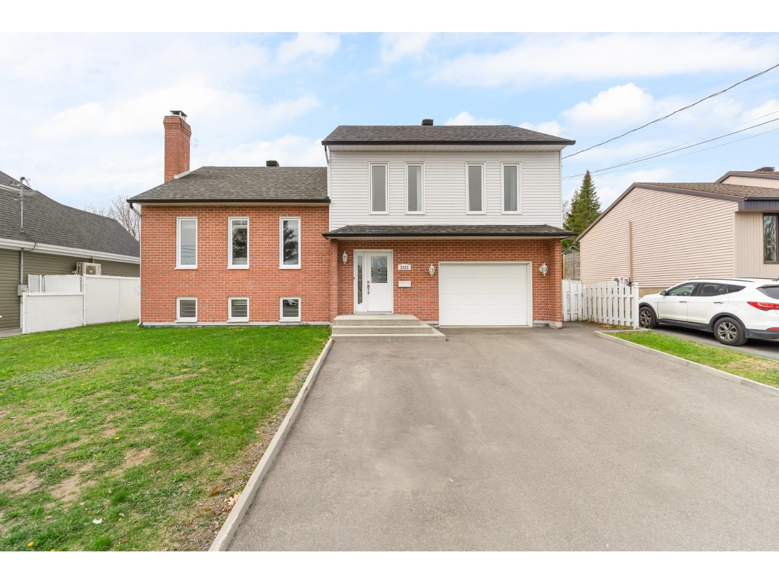 2420 Av. Albert-Dufresne