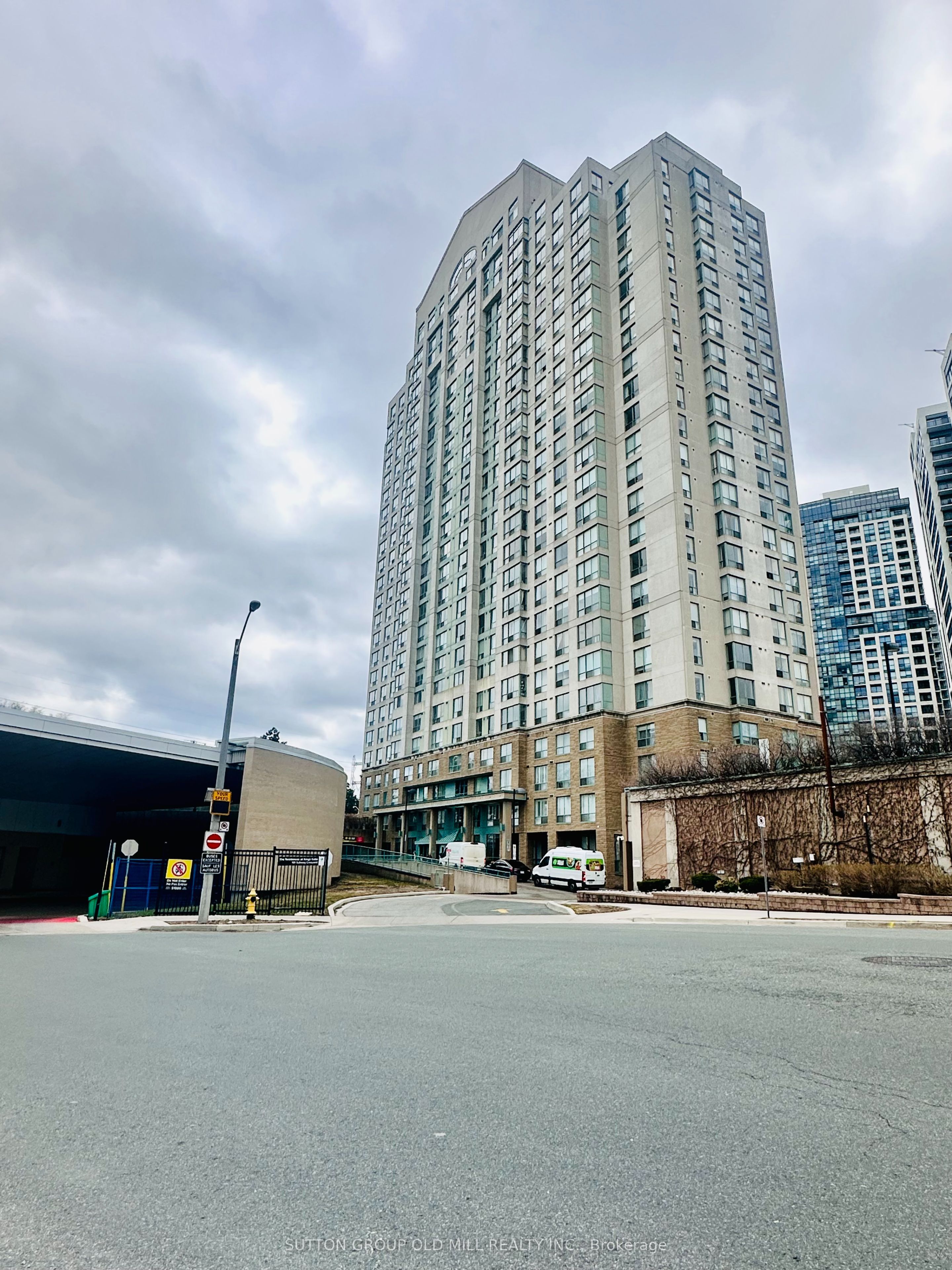 2205-101 Subway Crescent, Toronto, ON, M9B 6K4