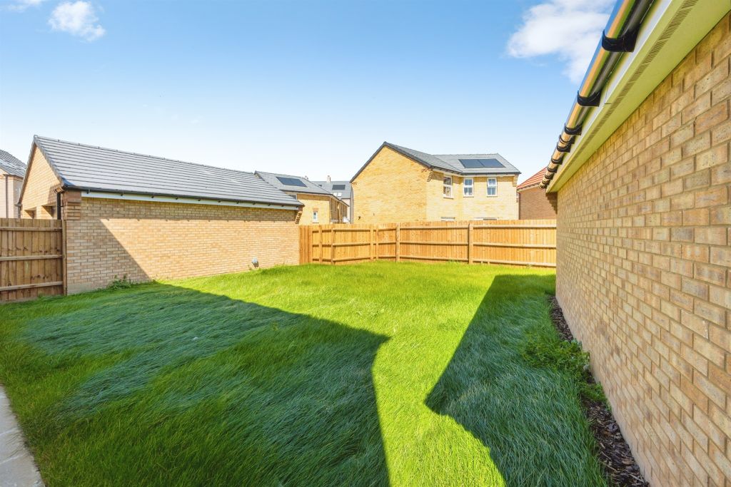 Additional image 17 of 5 bed detached house for saleBluebell Road, Wixams, Bedford MK42