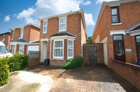 Manor Farm Road, Southampton SO18