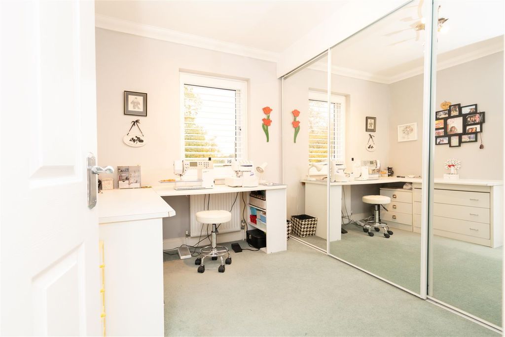 Additional image 18 of 6 bed detached house for saleNorsey Road, Billericay CM11