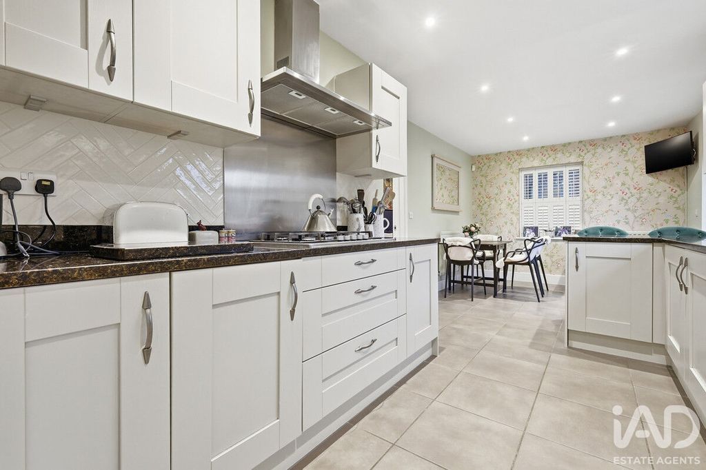 Additional image 4 of 5 bed detached house for saleBayford Way, Stansted Mountfitchet CM24