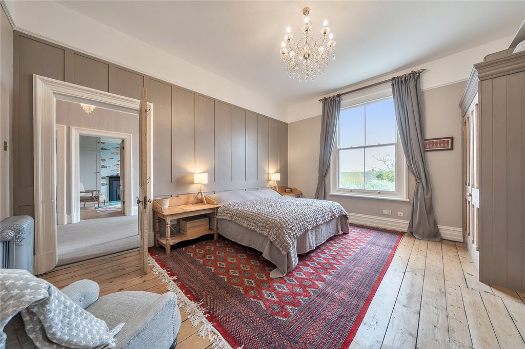 Additional image 17 of 5 bed semi-detached house for saleWest Street, Bourne, Lincolnshire PE10