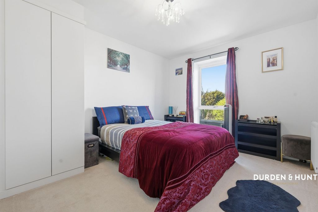 Additional image 15 of 3 bed flat for saleSt. Clements Avenue, Romford RM3
