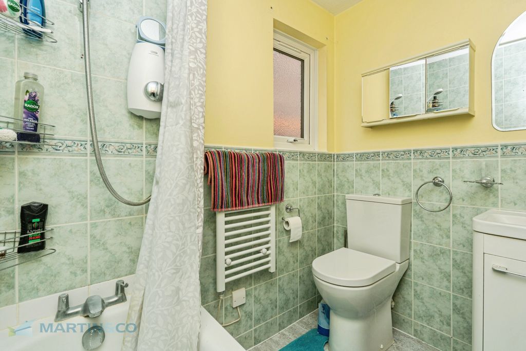Additional image 7 of 2 bed semi-detached bungalow for saleBainton Mead, Woking, Surrey GU21