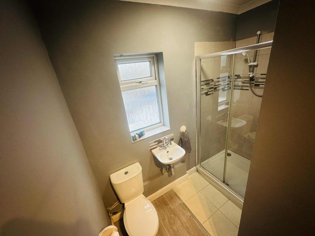Additional image 21 of 2 bed flat for saleAlcester Road, Studley B80