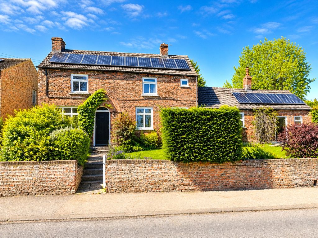 Additional image 2 of 3 bed detached house for saleChurch Wind, Bedale, North Yorkshire DL8