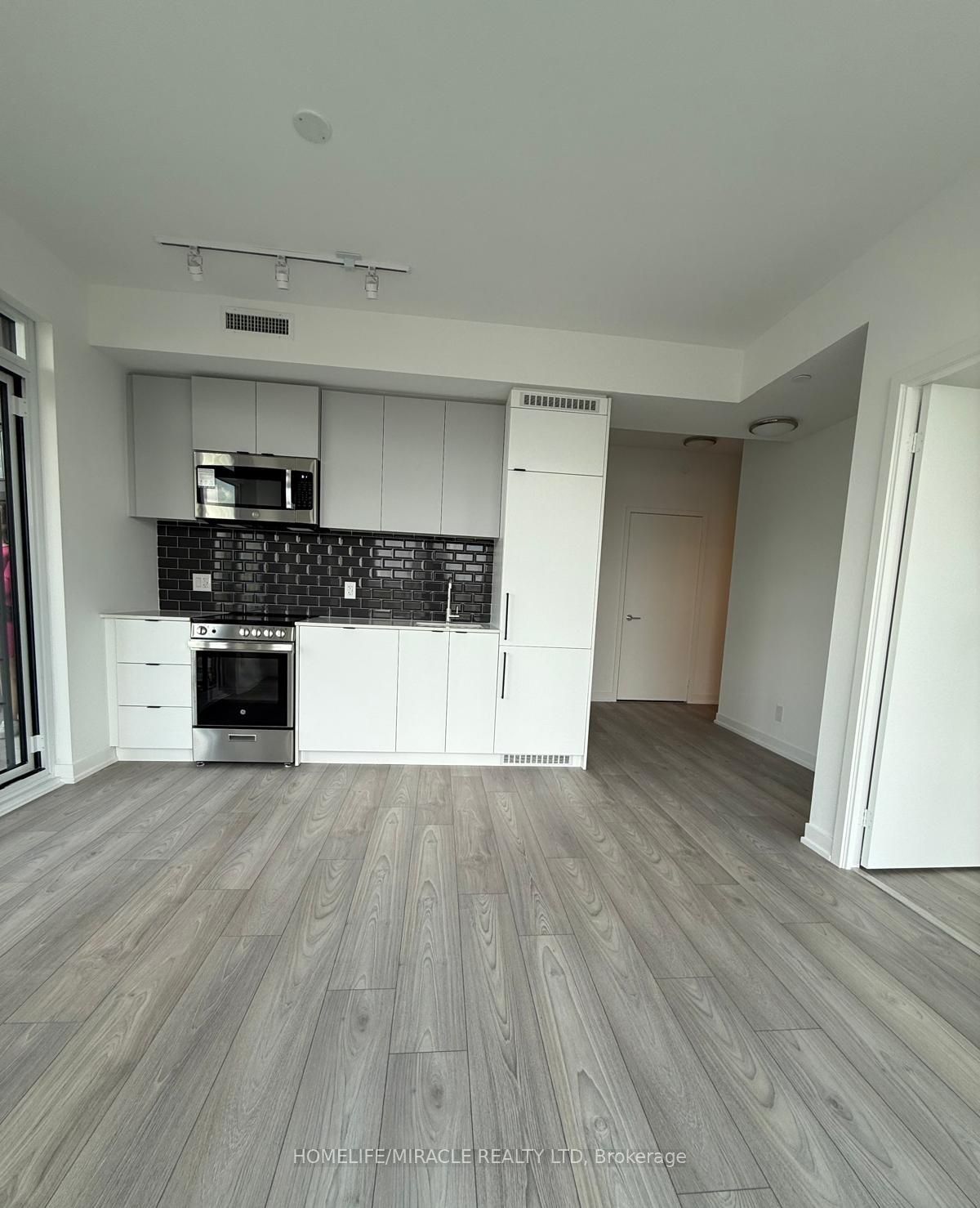 Additional image 3 of 926-285 Dufferin Street, Toronto, ON, M6K 0J2