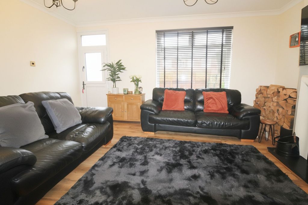 Additional image 5 of 1 bed flat for saleHawthorn Road, Ashington NE63