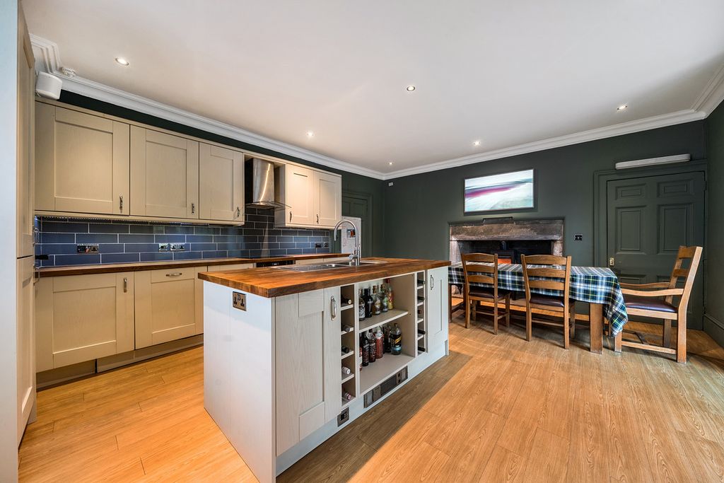 Additional image 12 of 4 bed town house for salePriory Street, Monmouthshire NP15