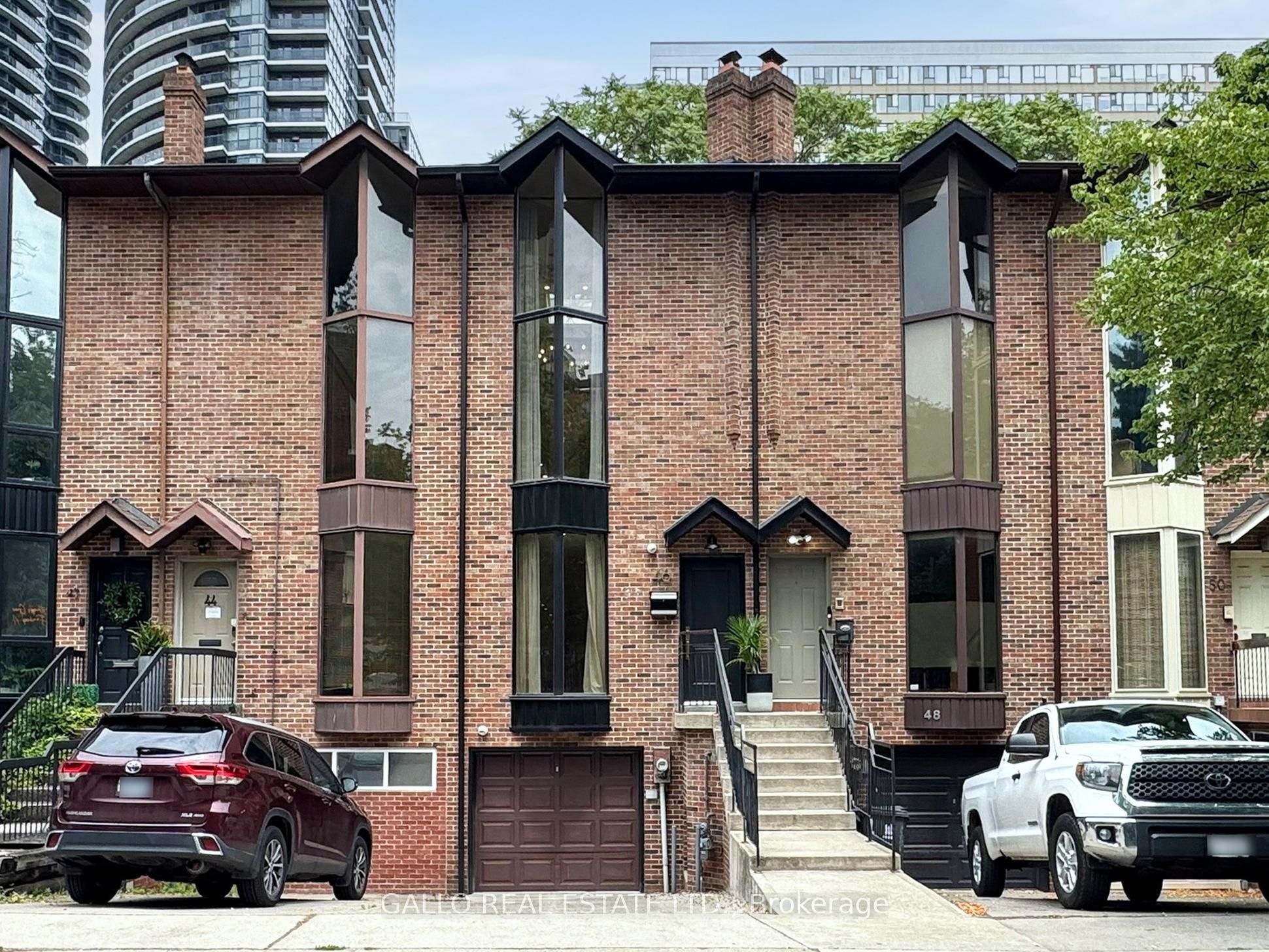 46 Mcgill Street, Toronto, ON, M5B 1H2