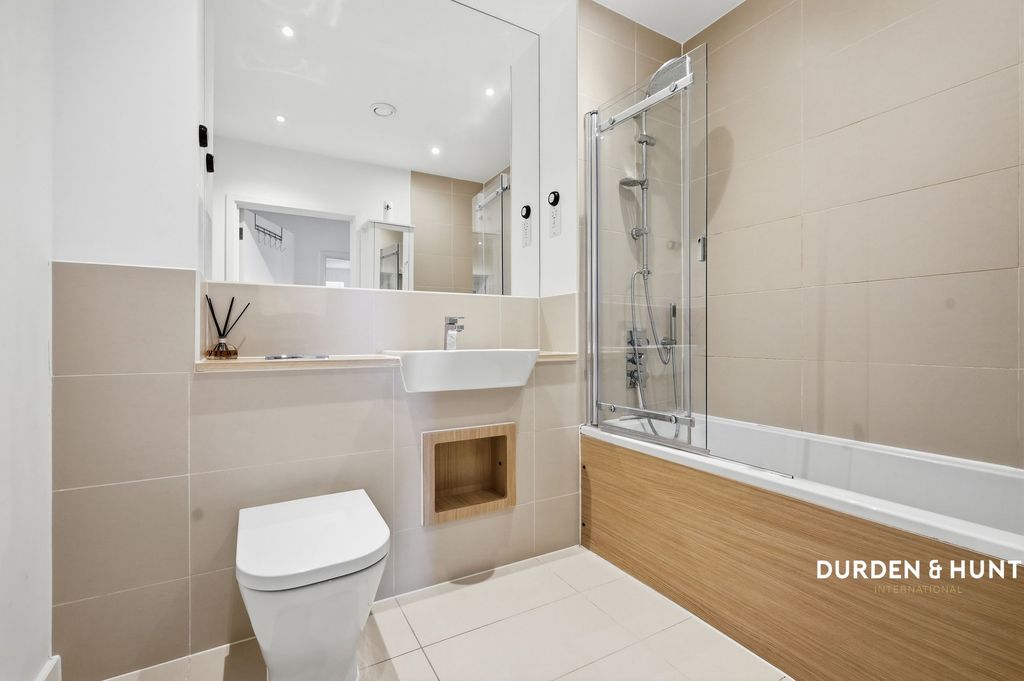 Additional image 17 of 3 bed flat for saleSt. Clements Avenue, Romford RM3