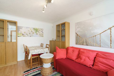 Fairview Crescent, Aberdeen AB22