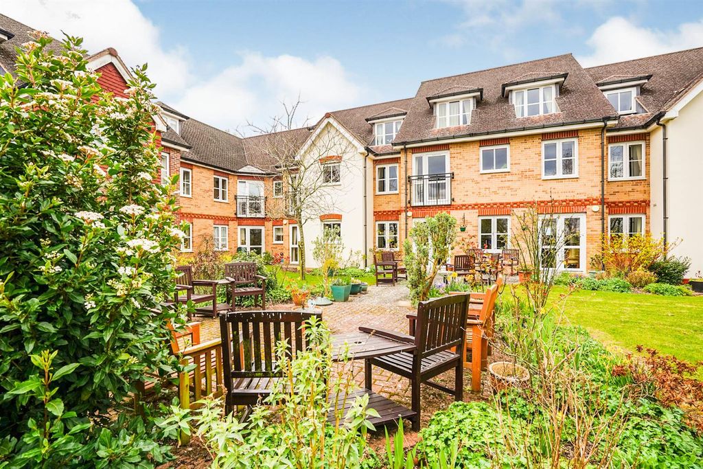 Additional image 25 of 1 bed flat for saleSt Rumbolds Court, Buckingham Road, Brackley NN13