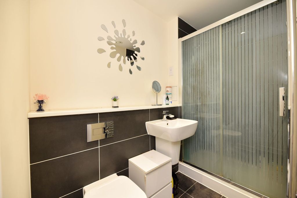 Additional image 11 of 2 bed flat for salePurcell Place, Biggleswade SG18