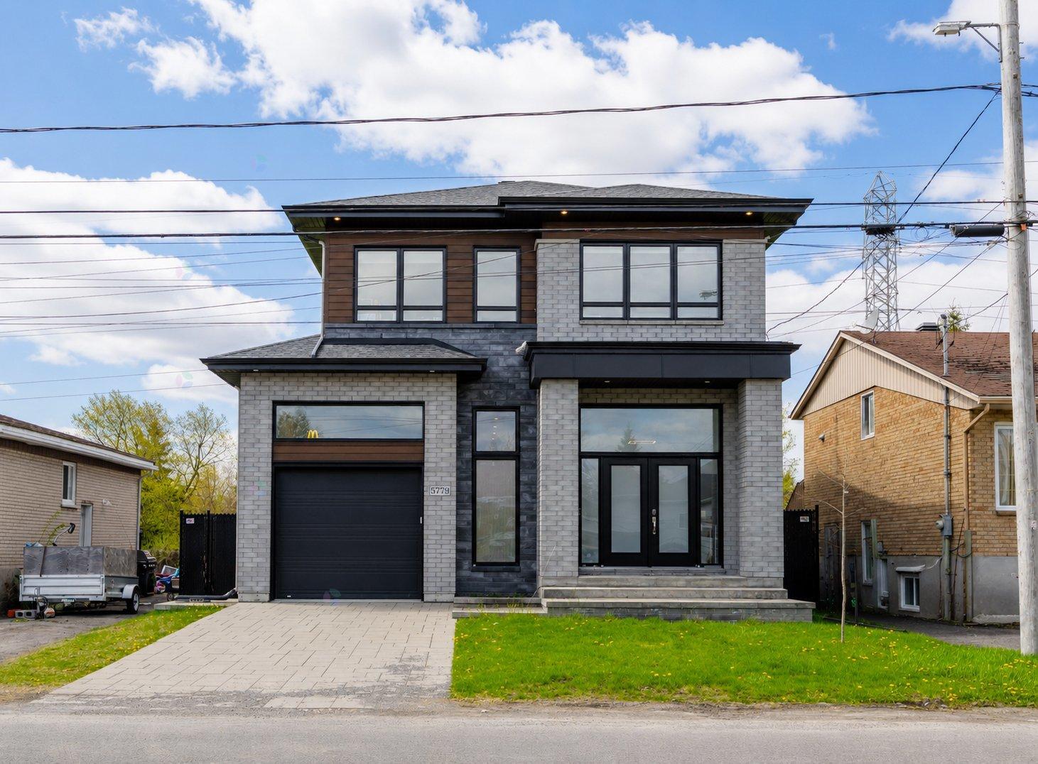 5779 Rue Alain