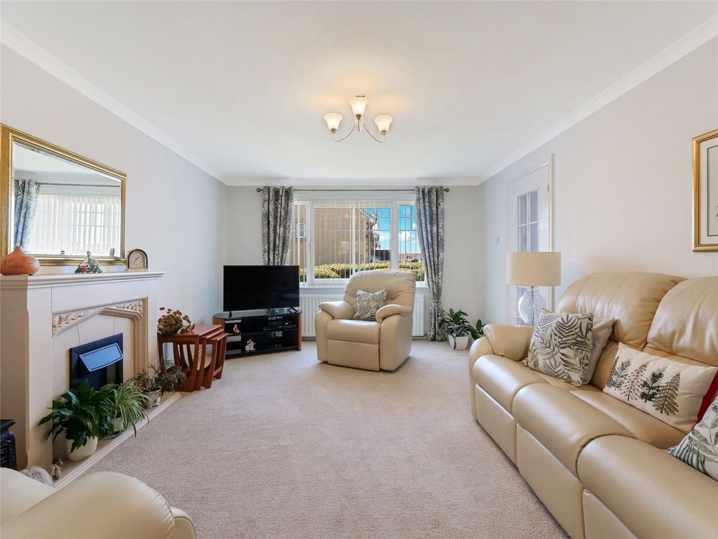 Additional image 2 of 4 bed detached house for saleHilton Court, Saltcoats, North Ayrshire KA21