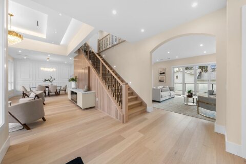 Additional image 8 of 361 22nd Street E, North Vancouver, BC, V7L 3C8