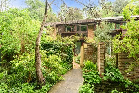 Avon Vale, Stoke Bishop, Bristol BS9