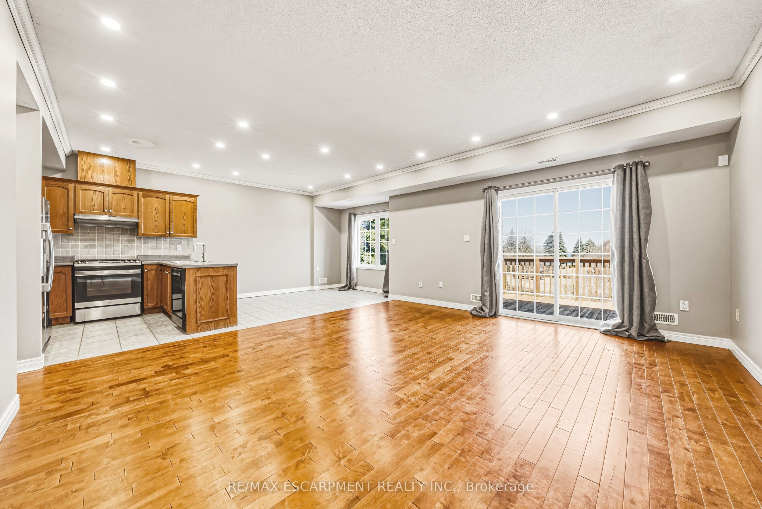 Additional image 5 of 14-2 Harbour Drive, Hamilton, ON, L8E 6B1
