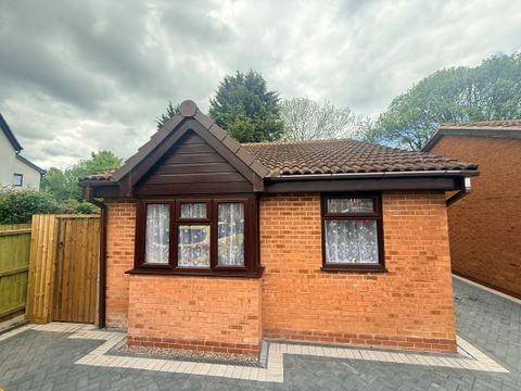 60B Ardath Road, Birmingham, West Midlands B38