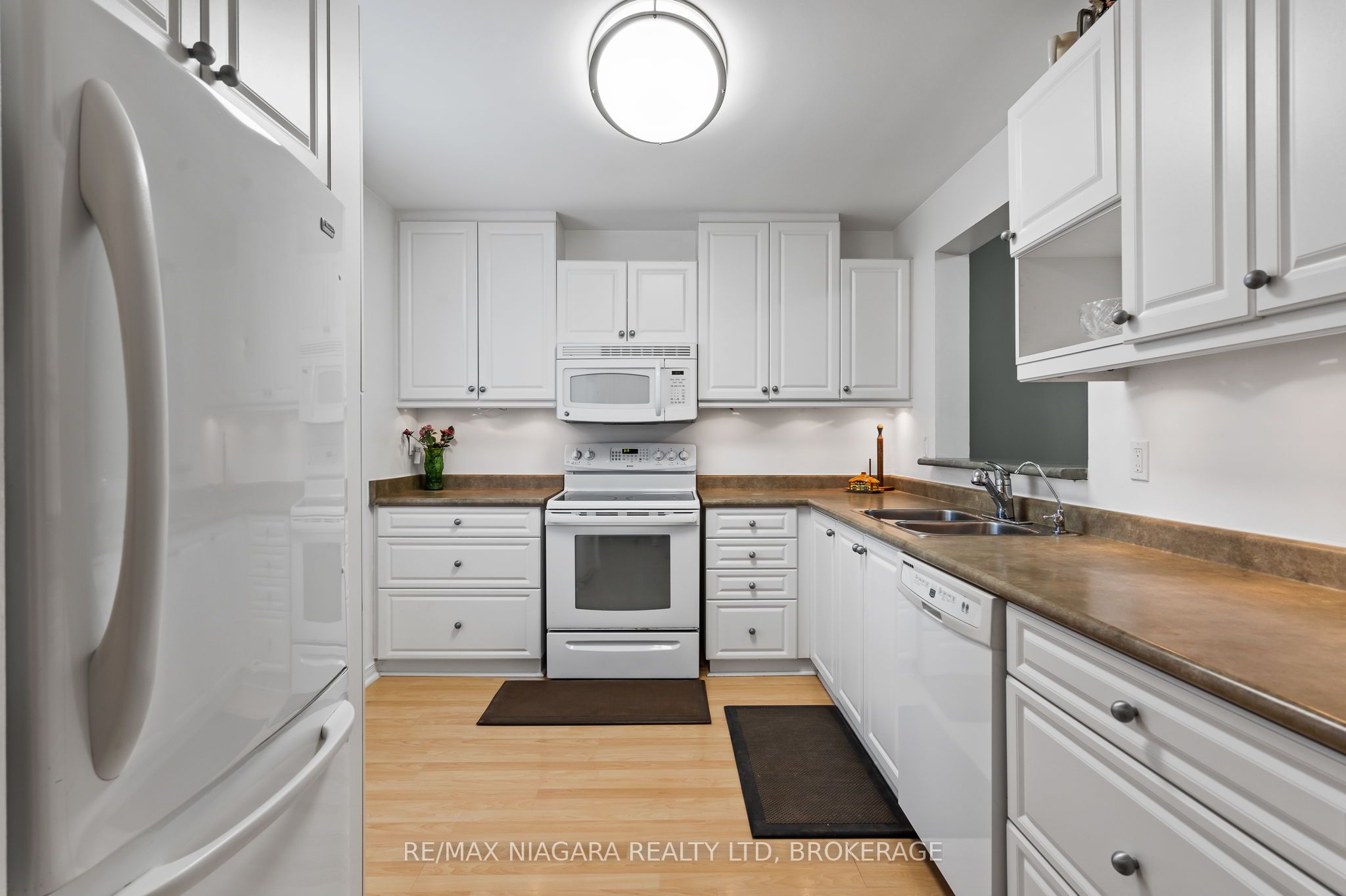 Additional image 4 of 48-302 Vine Street, St. Catharines, ON, L2M 7M6