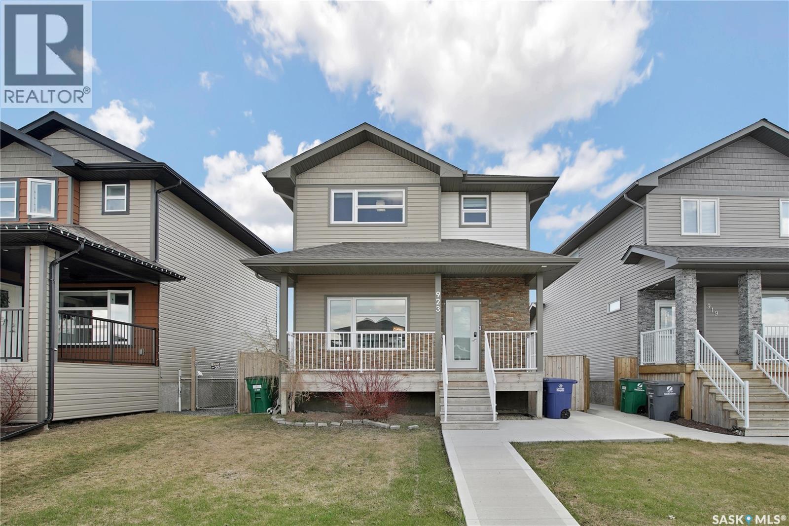 923 Kloppenburg CRESCENT
