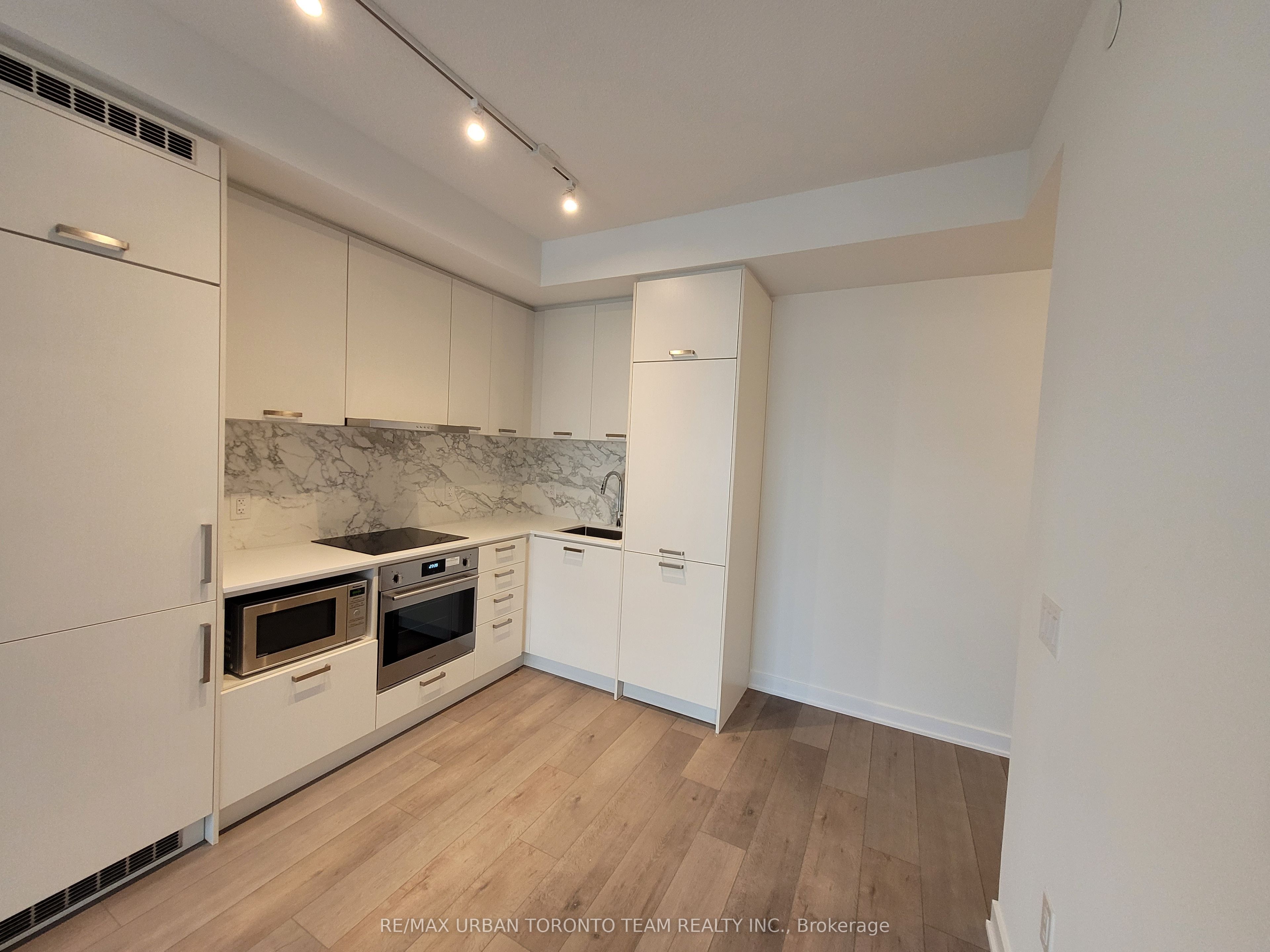 Additional image 5 of 1016-10 Honeycrisp Crescent, Vaughan, ON, L4K 0M7