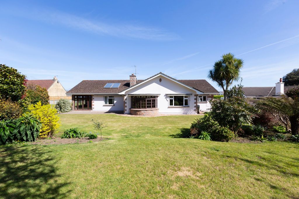 Additional image 31 of 3 bed bungalow for saleLe Parcot, La Longue Rue, St Martin JE3