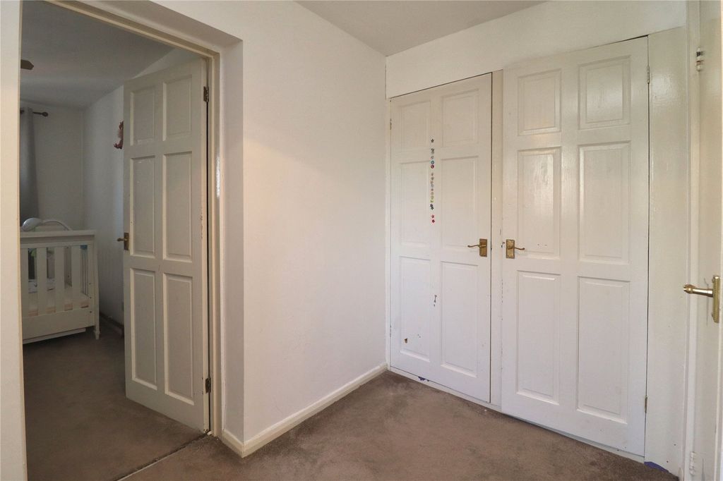 Additional image 7 of 3 bed end terrace house for saleWoking, Surrey GU21