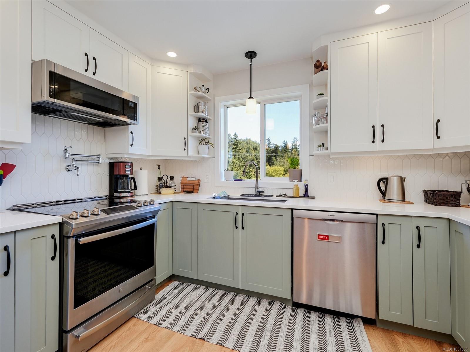 Additional image 6 of 515 Selwyn Falls Drive, Langford, BC, V9B 6P3