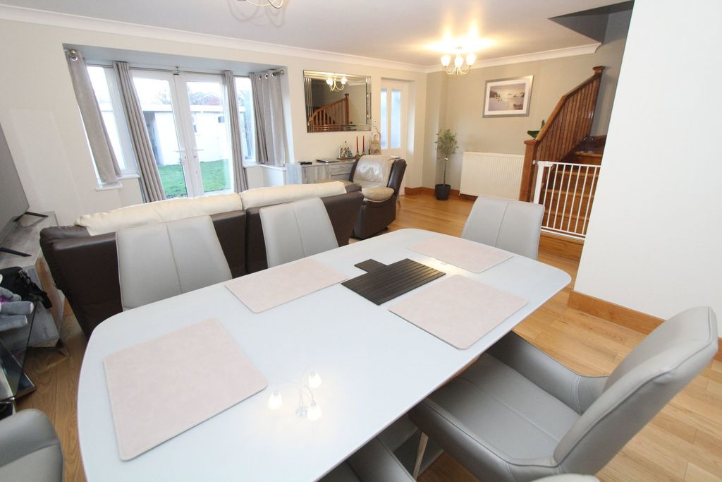 Additional image 7 of 3 bed detached house for saleFernhurst Drive, Pensnett, Brierley Hill DY5