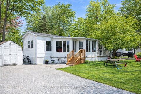 Additional image 7 of 173-85 Theme Park Drive, Wasaga Beach, ON, L9Z 1X7